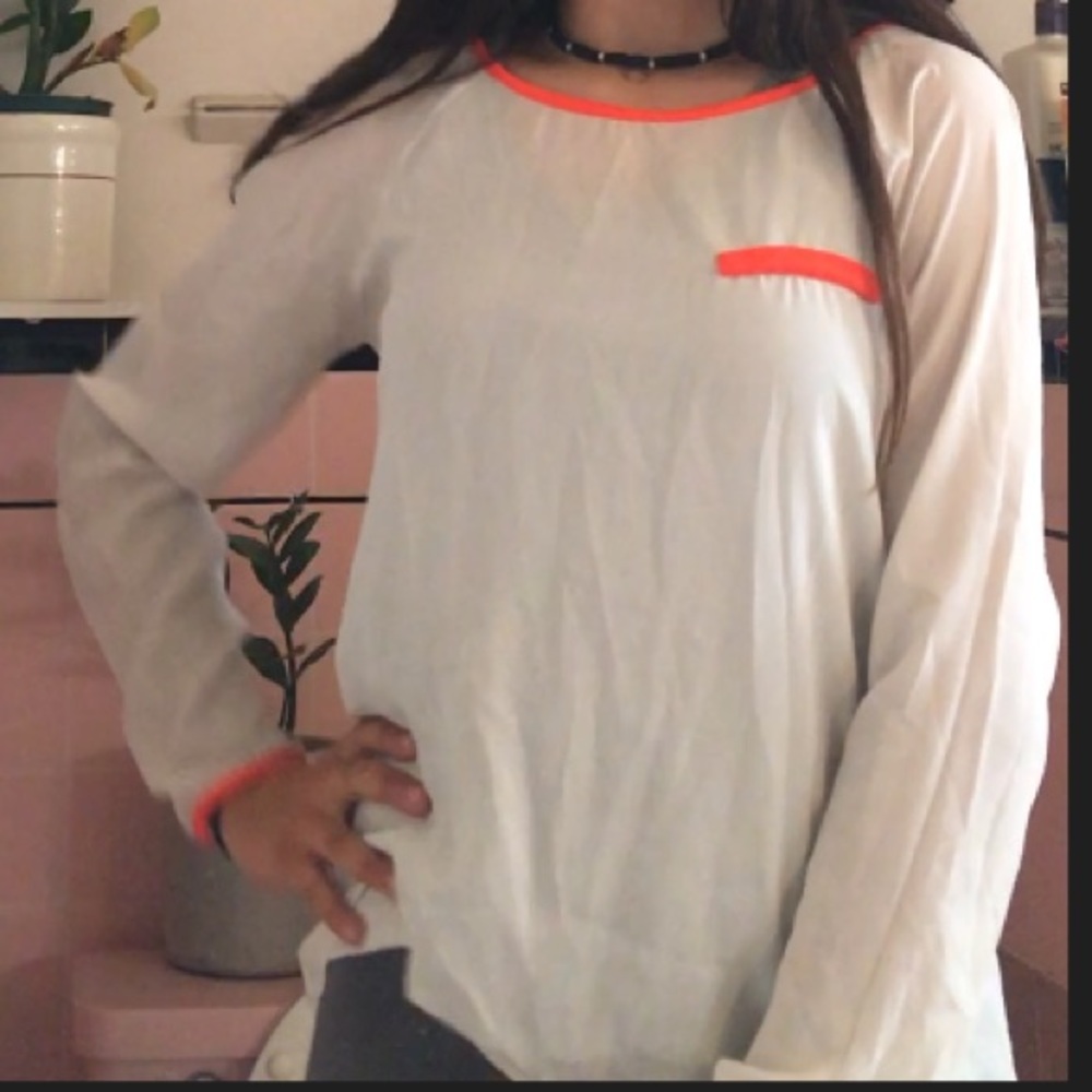 long sleve white blouse